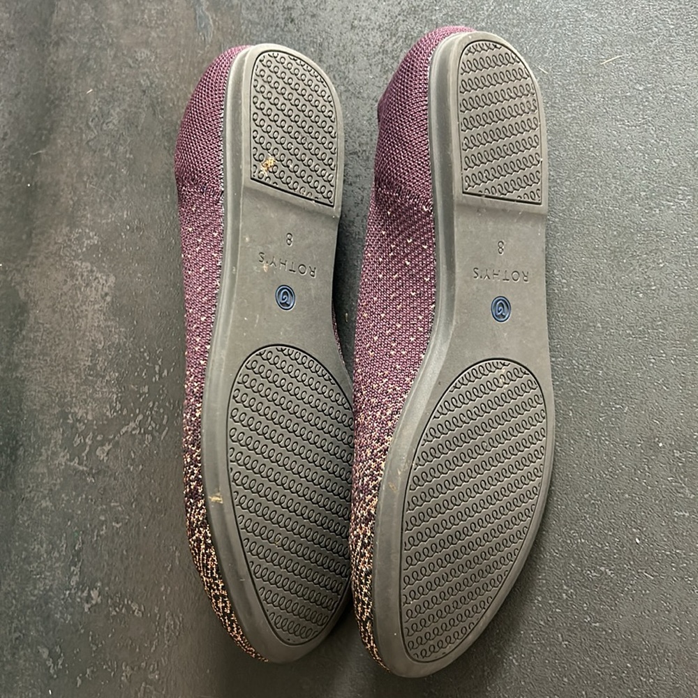 Rothys Flats Size 8 - image 2